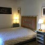 A 2 Pas Du Pont Du Gard Ferienhaus *