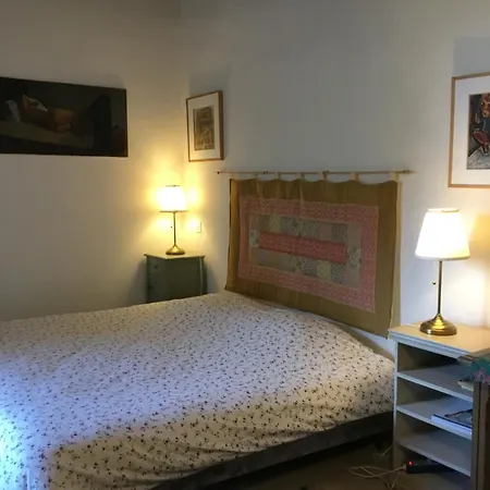 A 2 Pas Du Pont Du Gard Holiday home *